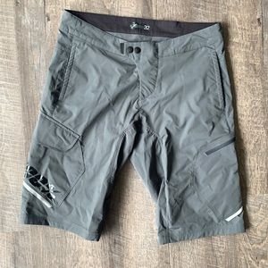 100% Ridecamp mountain bike shorts